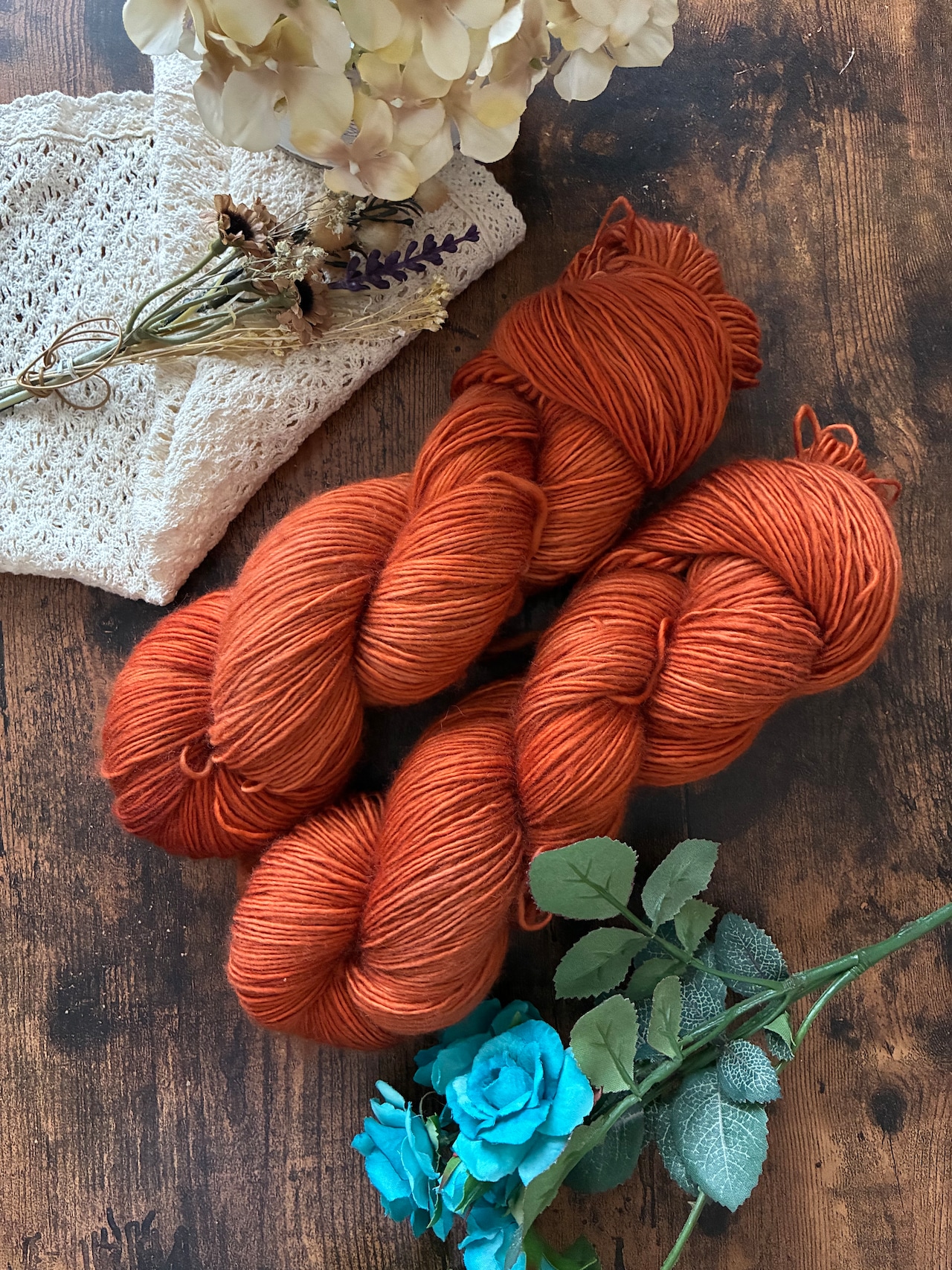 【受注販売: 10月中旬〜下旬に順次発送】枯葉色(meriyasu fingering, meriyasu sock, meriyasu BFL)・画像5