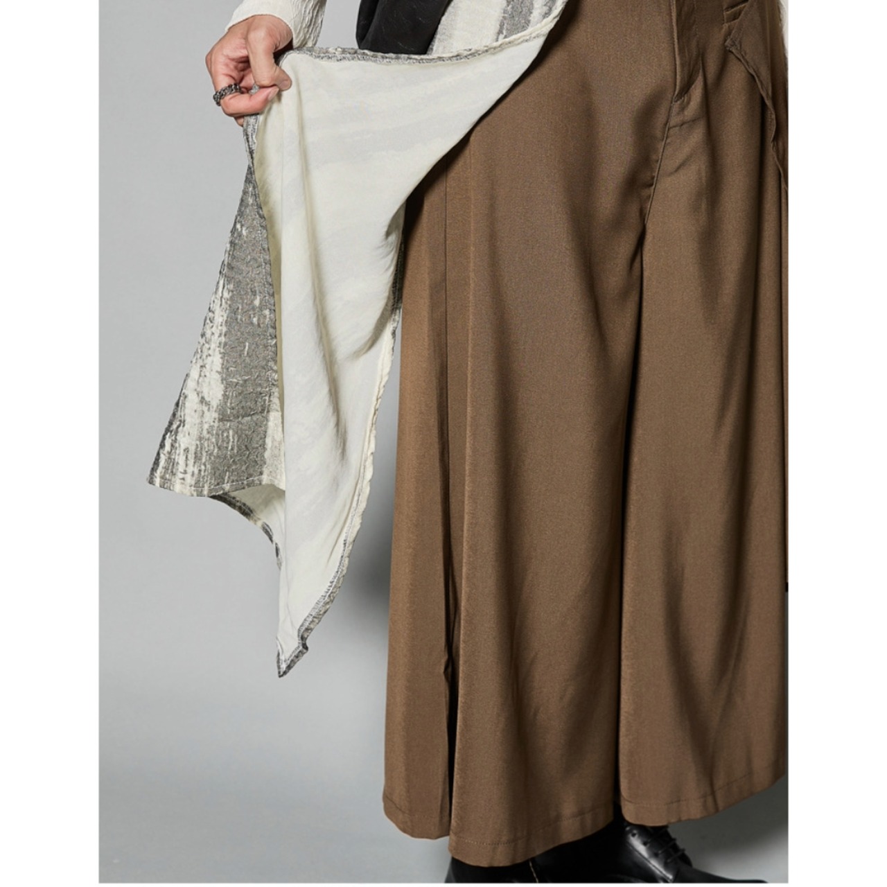 Asymmetric Layer Wide Pants　TB2600・画像12