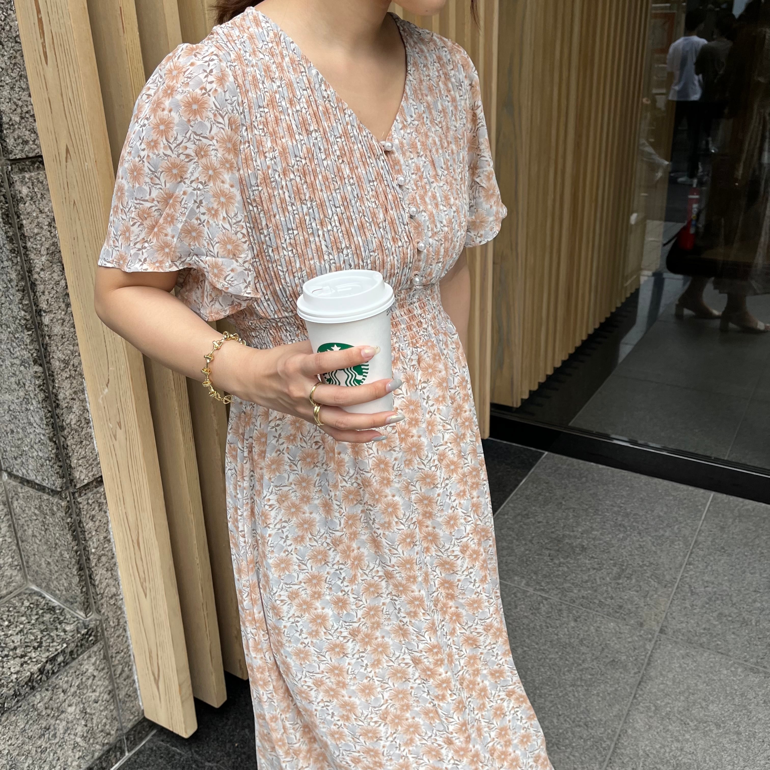 再販売 フレアスリーブお上品ワンピース Every Very Niceclaup