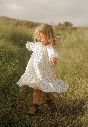 miann&co　花柄ワンピース Flower Fields　オーガニッコットン１００％　こどもふく　輸入子供服　日本未入荷　姉妹おそろい　おそろいコーデ