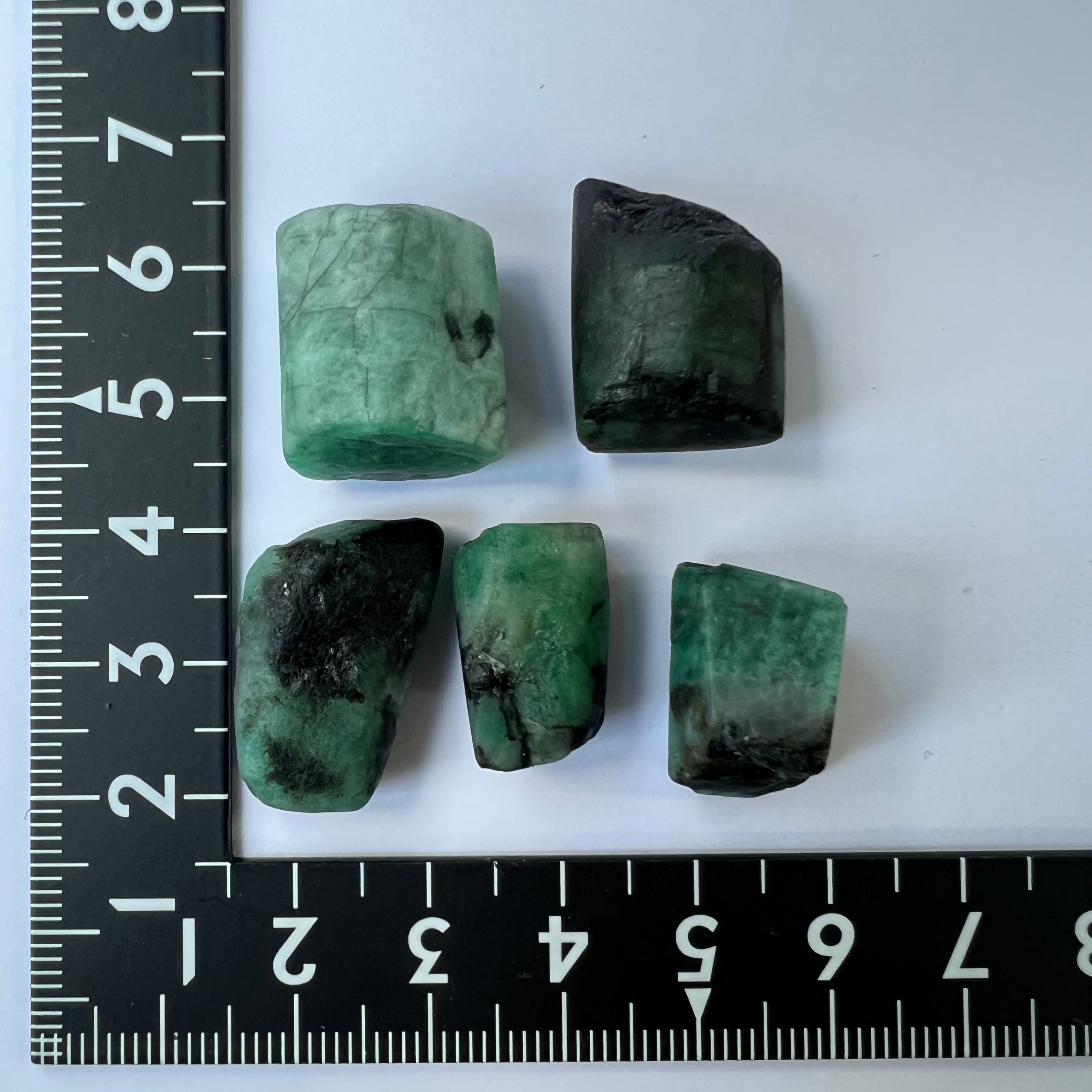 【ヴィンテージ】エメラルド 緑柱石 グラデーションタイプ ネックレス 4㎜