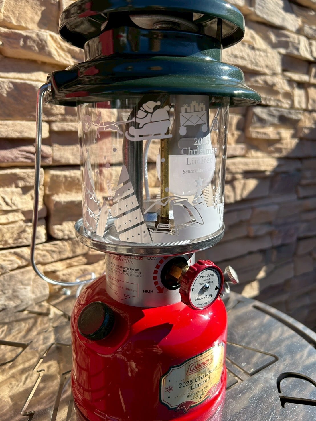Coleman コールマン】クリスマスリミテッドハイブリッドランタン 2025