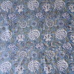 ブロックプリント生地【50cm単位】インド綿  花柄 ブルー×白 #39579-BL1