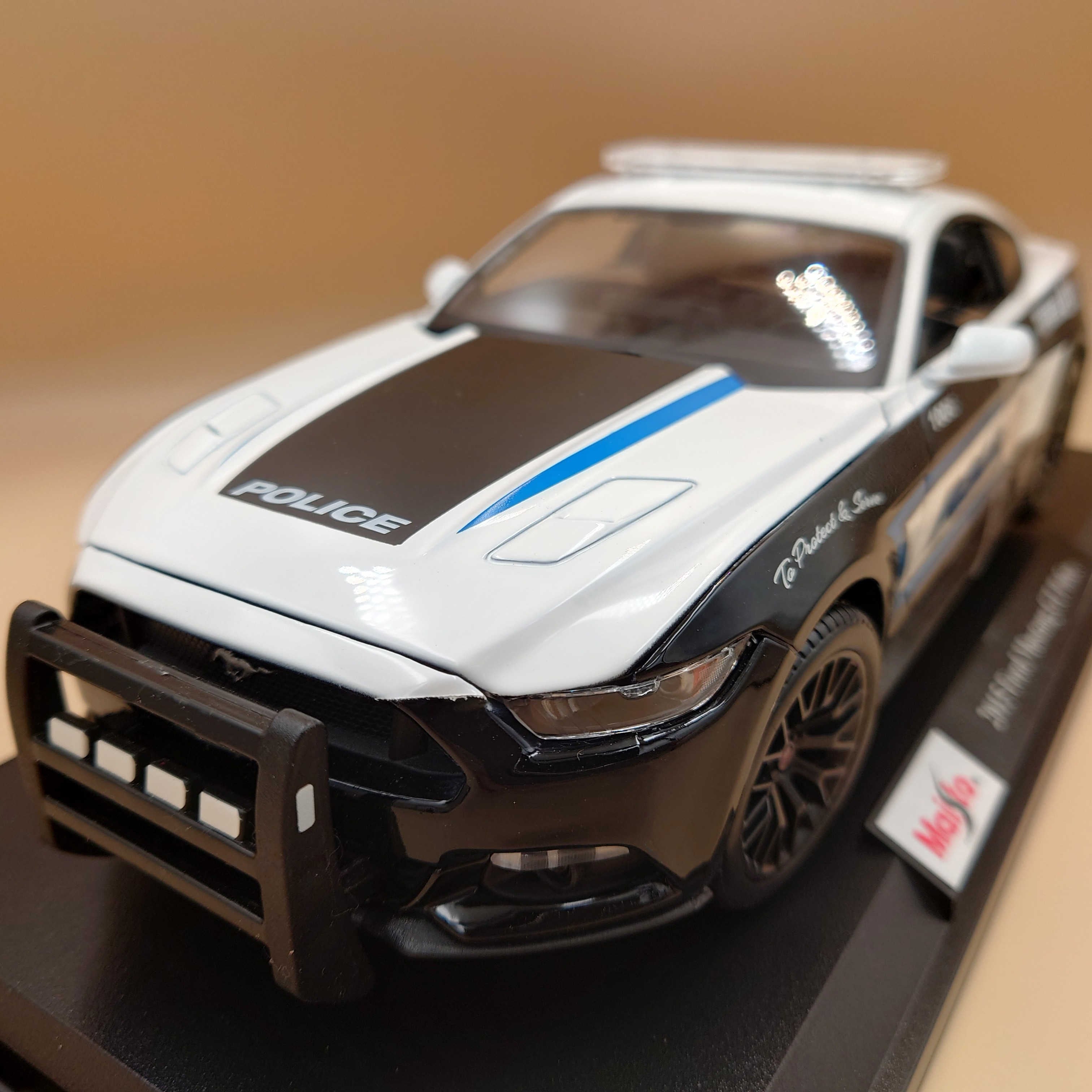 1/18 ロングノーズ マスタング シャーリー マルダウニー ファニーカー