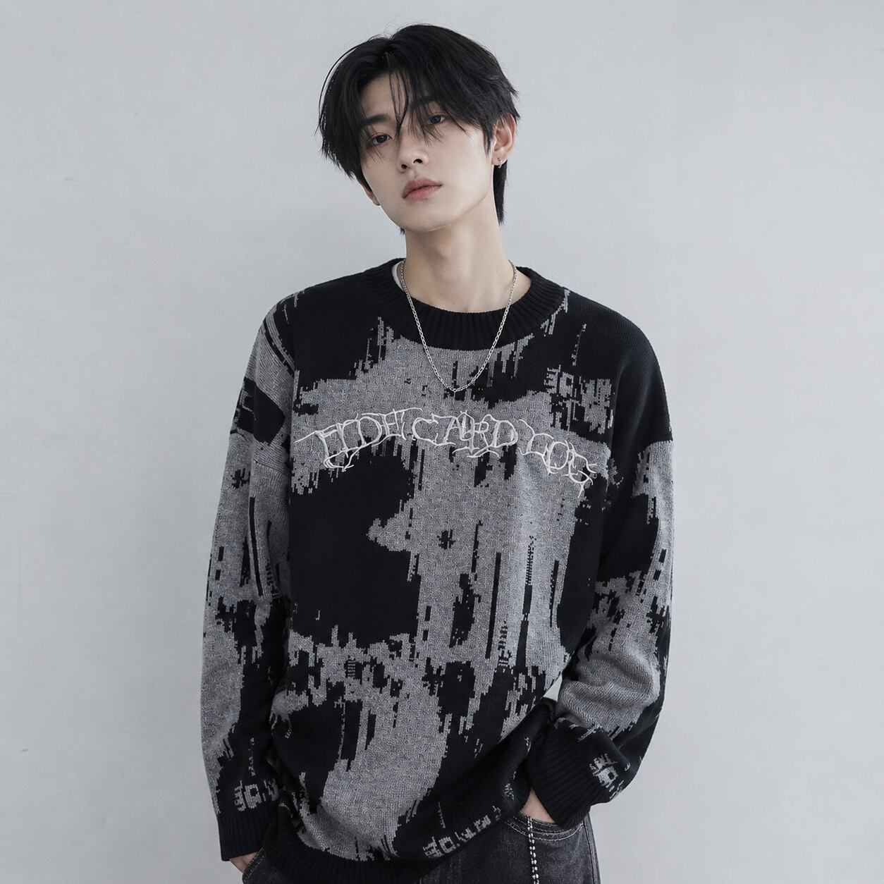 Tie-dye embroidered sweater 003
