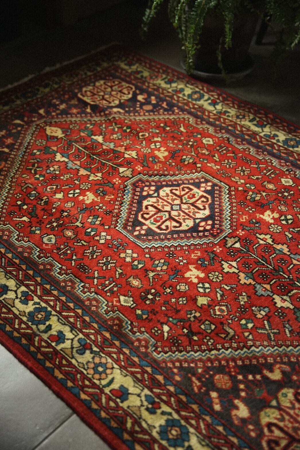 831 -Vintage Hamadan rug