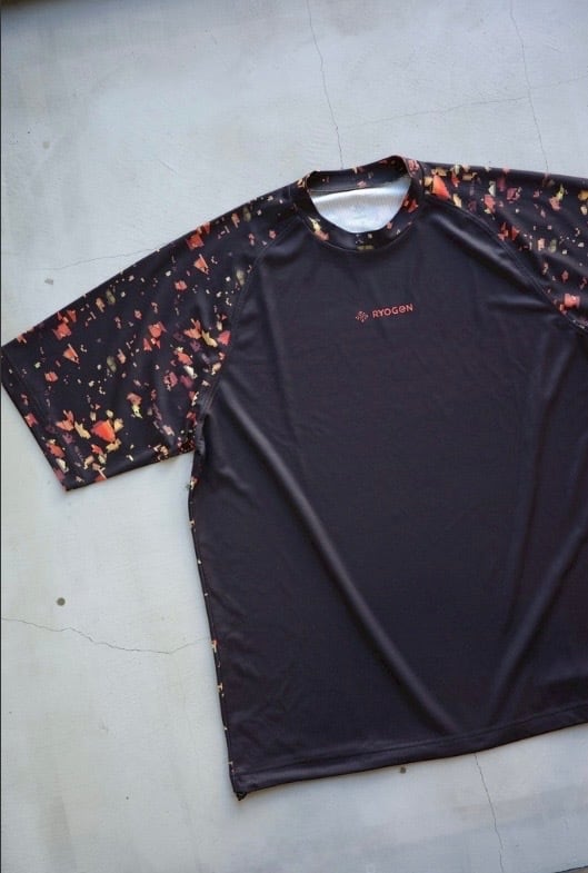 RYOGEN(リョウゲン) NIGHTCAMO RAGLAN H/S TEE / RGT-29 | play field