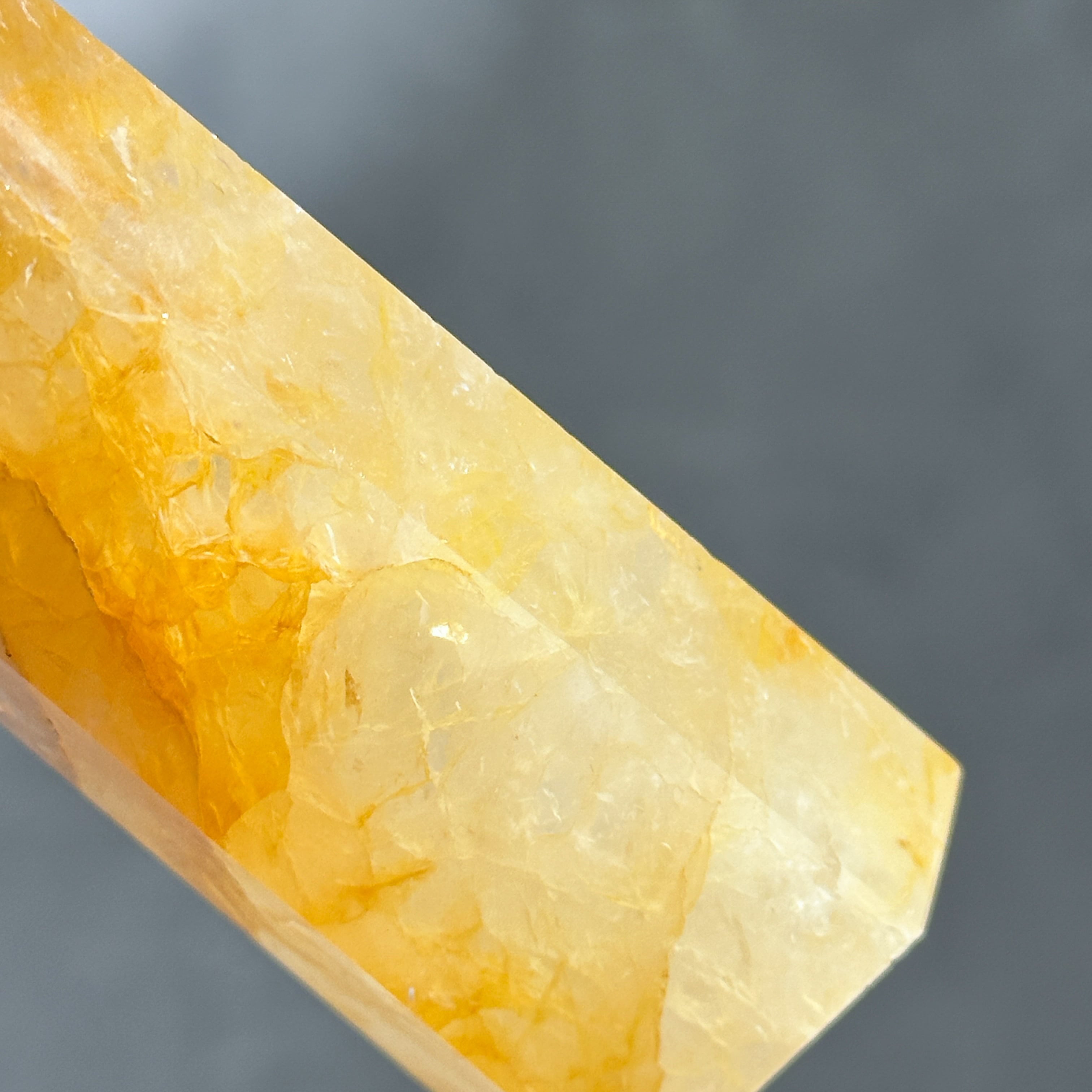 ミナスジェライス産ゴールデンヒーラー タワー73◇ Golden Healer