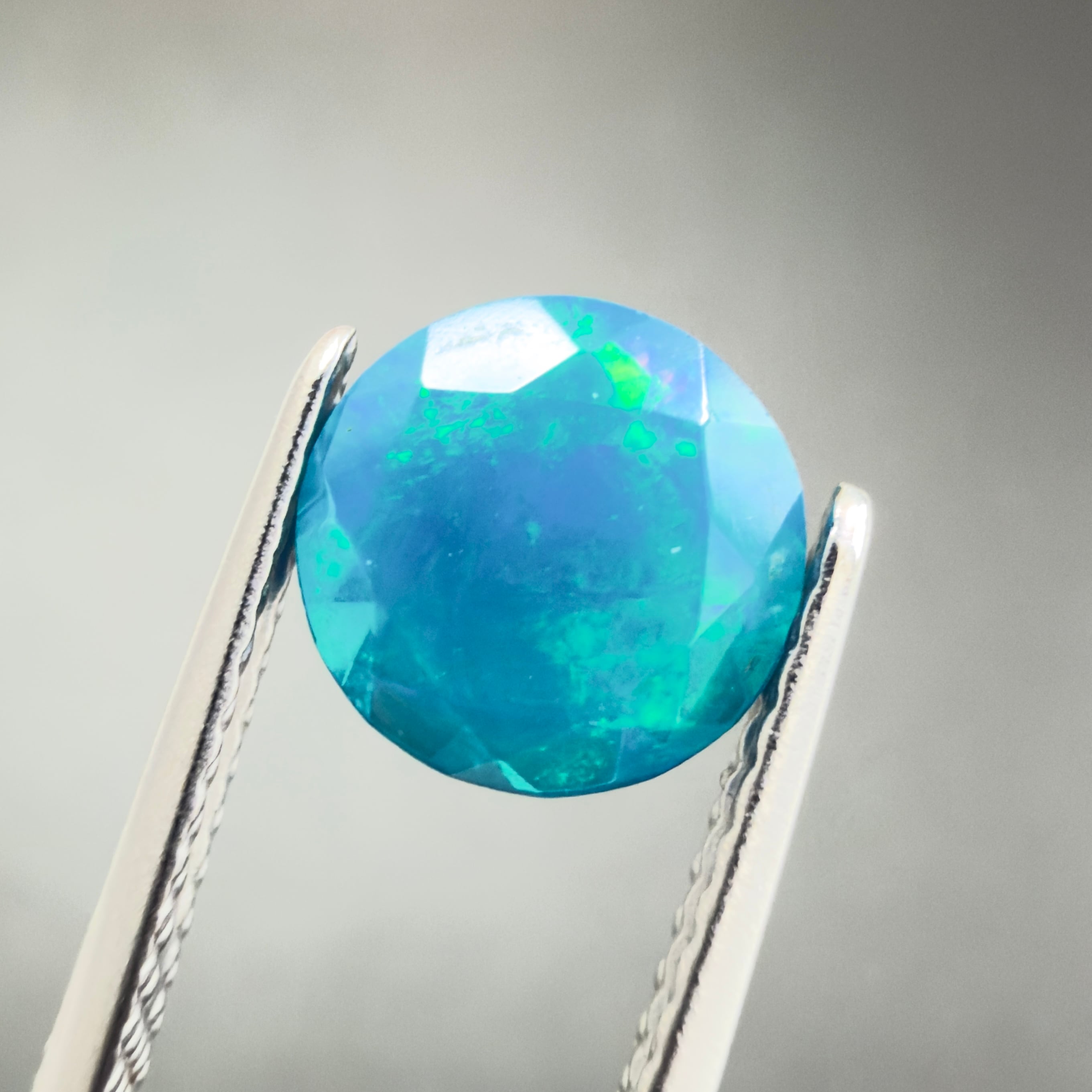 エチオピアンオパール　ルース ブルーオパール】 ルース エチオピア産 処理 0.77ct | たからいし