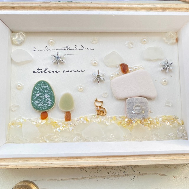 "雪と猫の冬の風景"