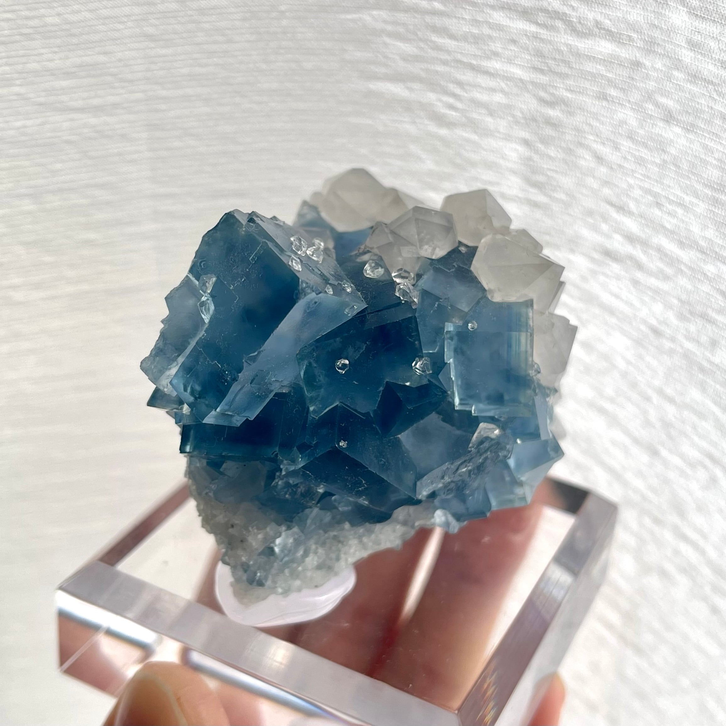 フローライト / クォーツ【Fluorite with Quartz】フランス産 | PEANUTS MINERALS powered by BASE フローライト / クォーツ【Fluorite with Quartz】フランス産 | PEANUTS MINERALS powered by BASE