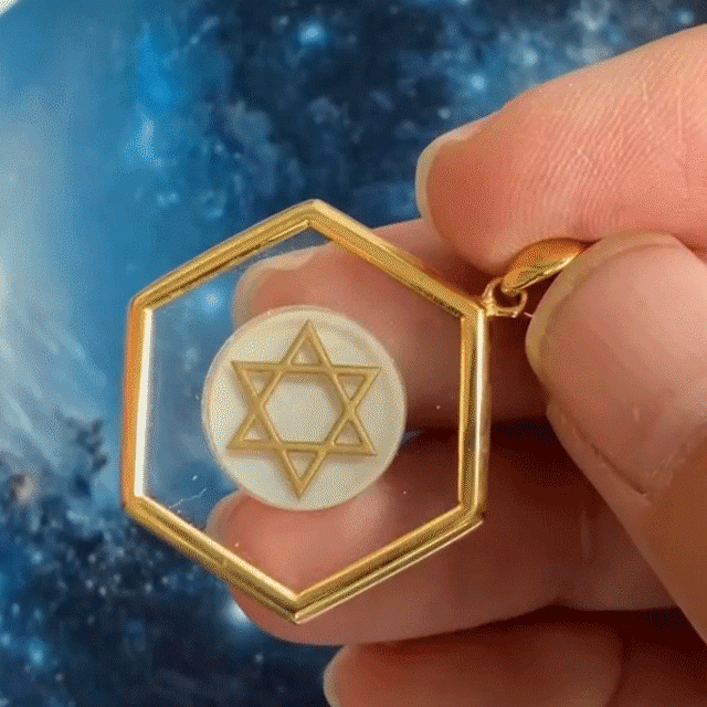 HEXAGRAM ｜六芒星と陰陽が宿る、風水六角形 リバーシブルペンダント(ゴールド) 658-450G　SV925｜幸運｜開運｜スピリチュアル