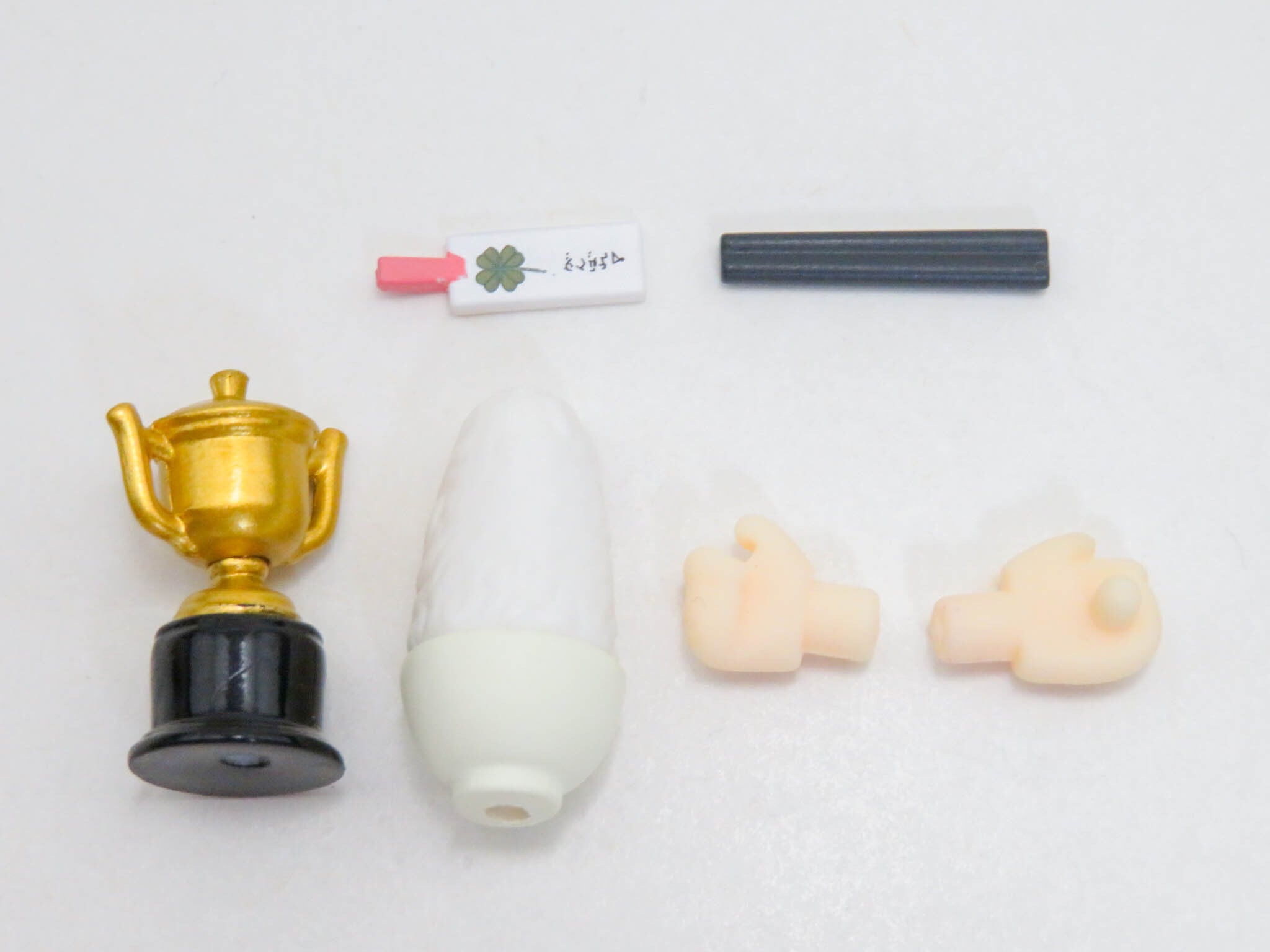 再入荷(A−ランク)【997】 スペシャルウィーク 小物パーツ トロフィー、栞、山盛りご飯 ねんどろいど