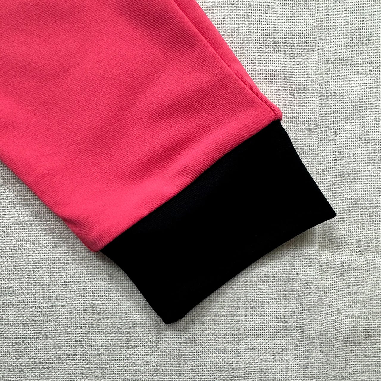 LOGO PRINT MOCK NECK L/S TEE -PINK / BLACK- | 8G SHOOT WEBSTORE