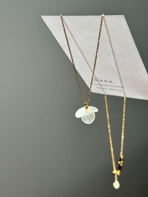 annabelle white necklace