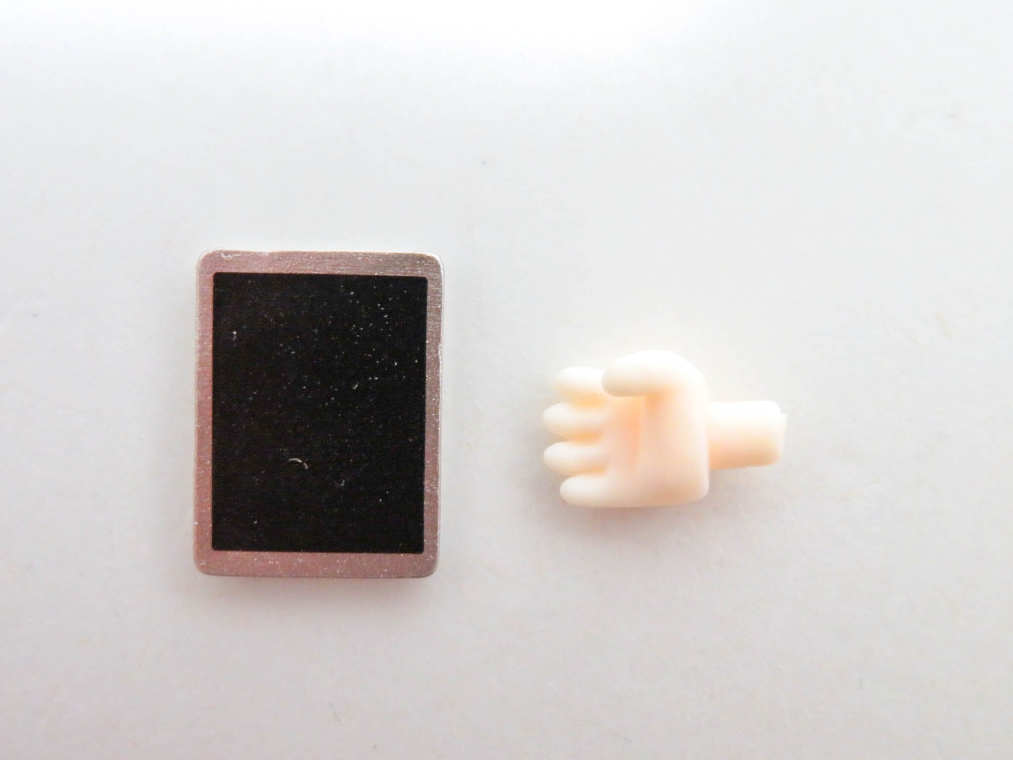 再入荷【2135】 Libra 小物パーツ タブレット ねんどろいど