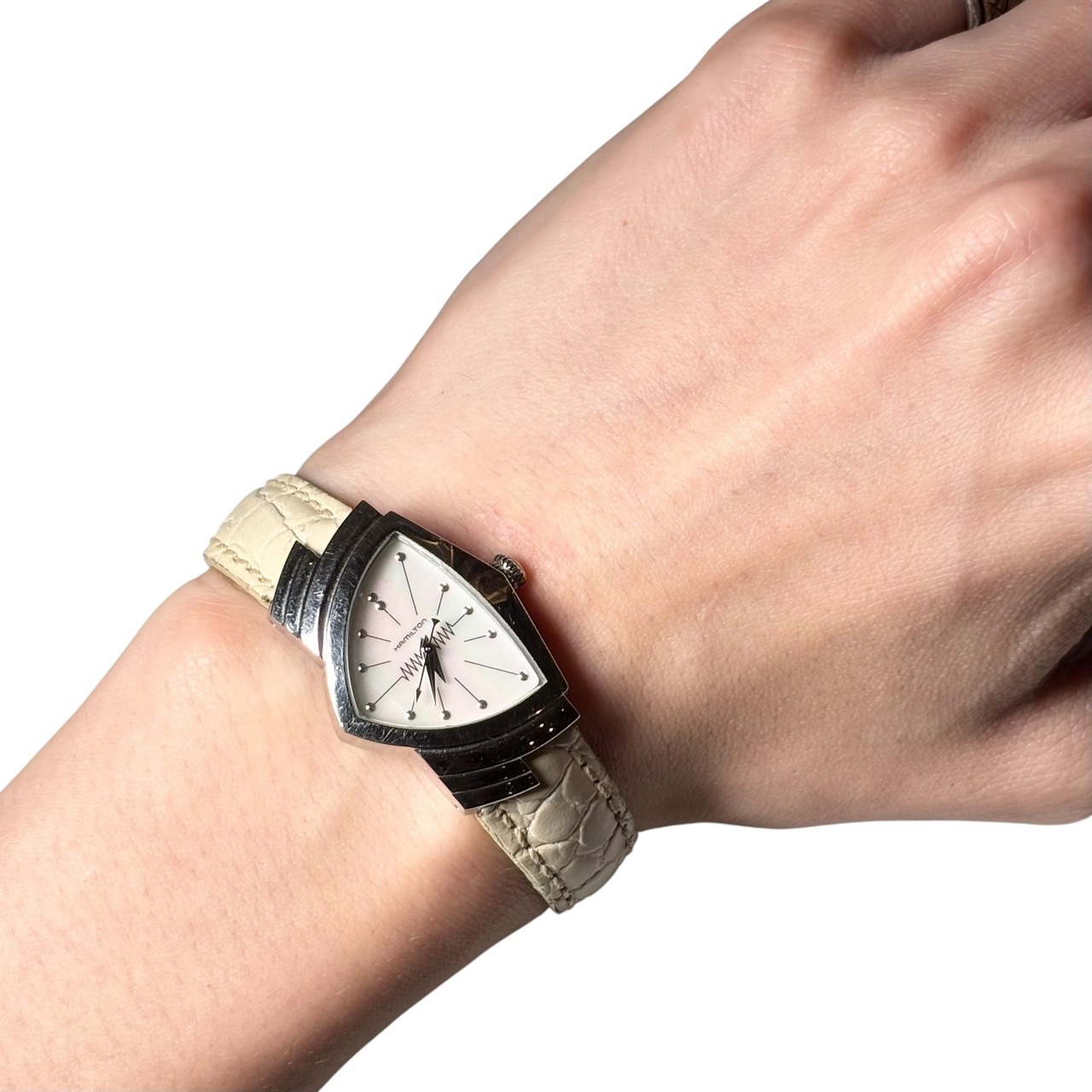 HAMILTON shell dial quartz watch “Ventura”