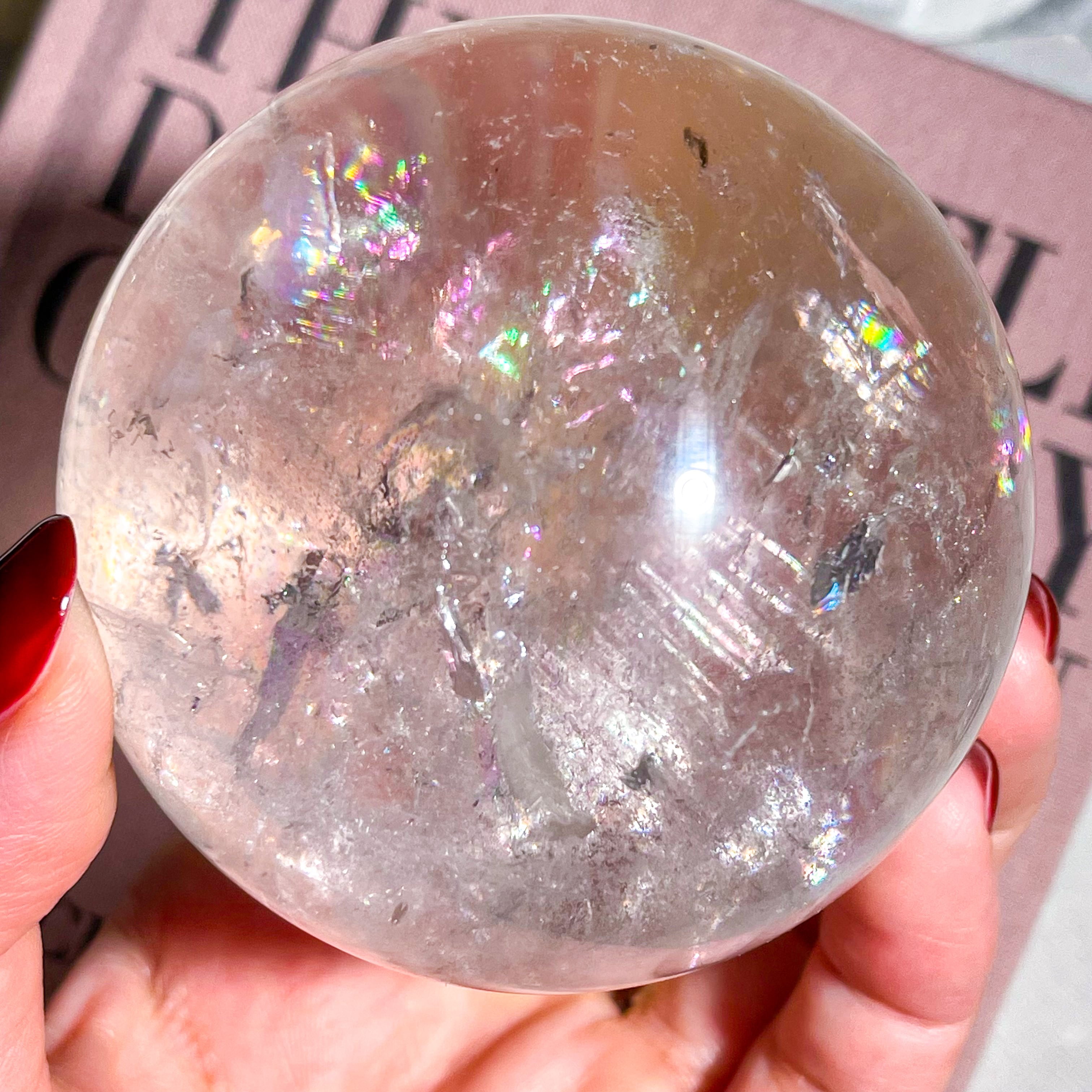 Clear Quartz Sphere 4 (虹入り) | FLUXY - 天然石と鉱物のお店 フラクシー
