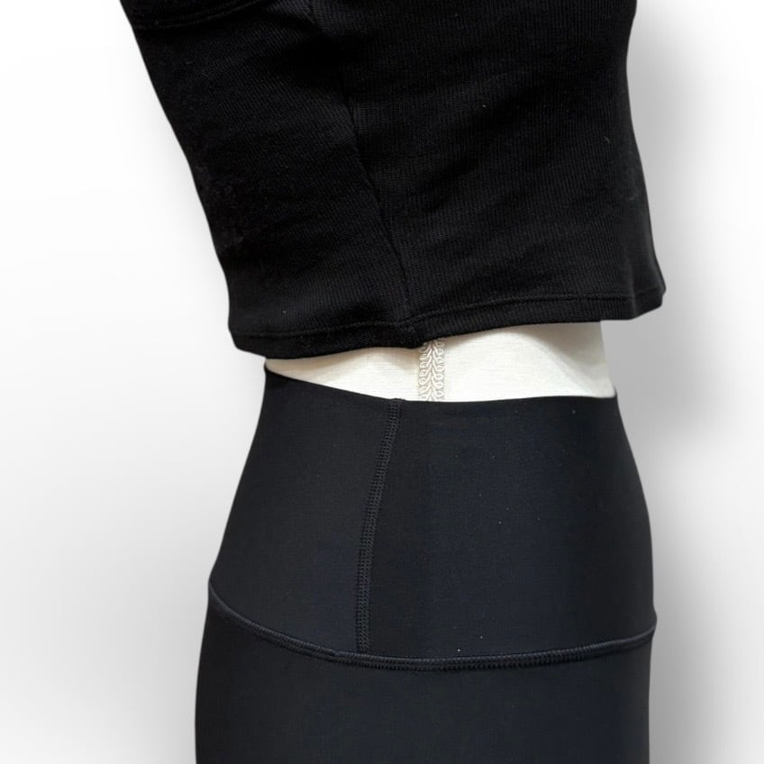 alo】【HIGH-WAIST AIRLIFT LEGGING】アロー ヨガ レギンス 黒 black