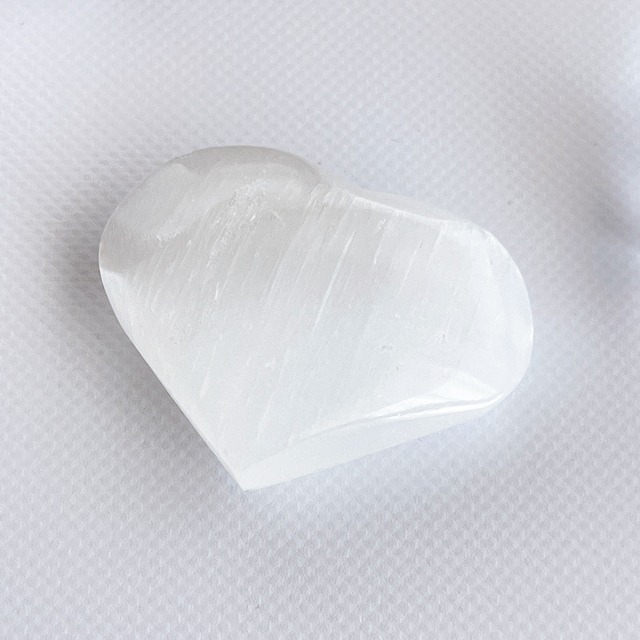 セレナイト・ハート形♡20g✧麻ポーチ付き✧透石膏
