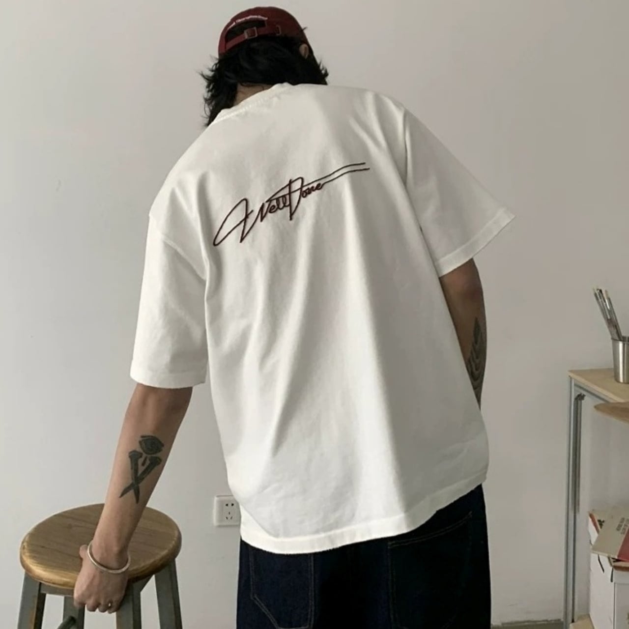 アートバックレタリングルーズフォルムTシャツ 2col   A00311