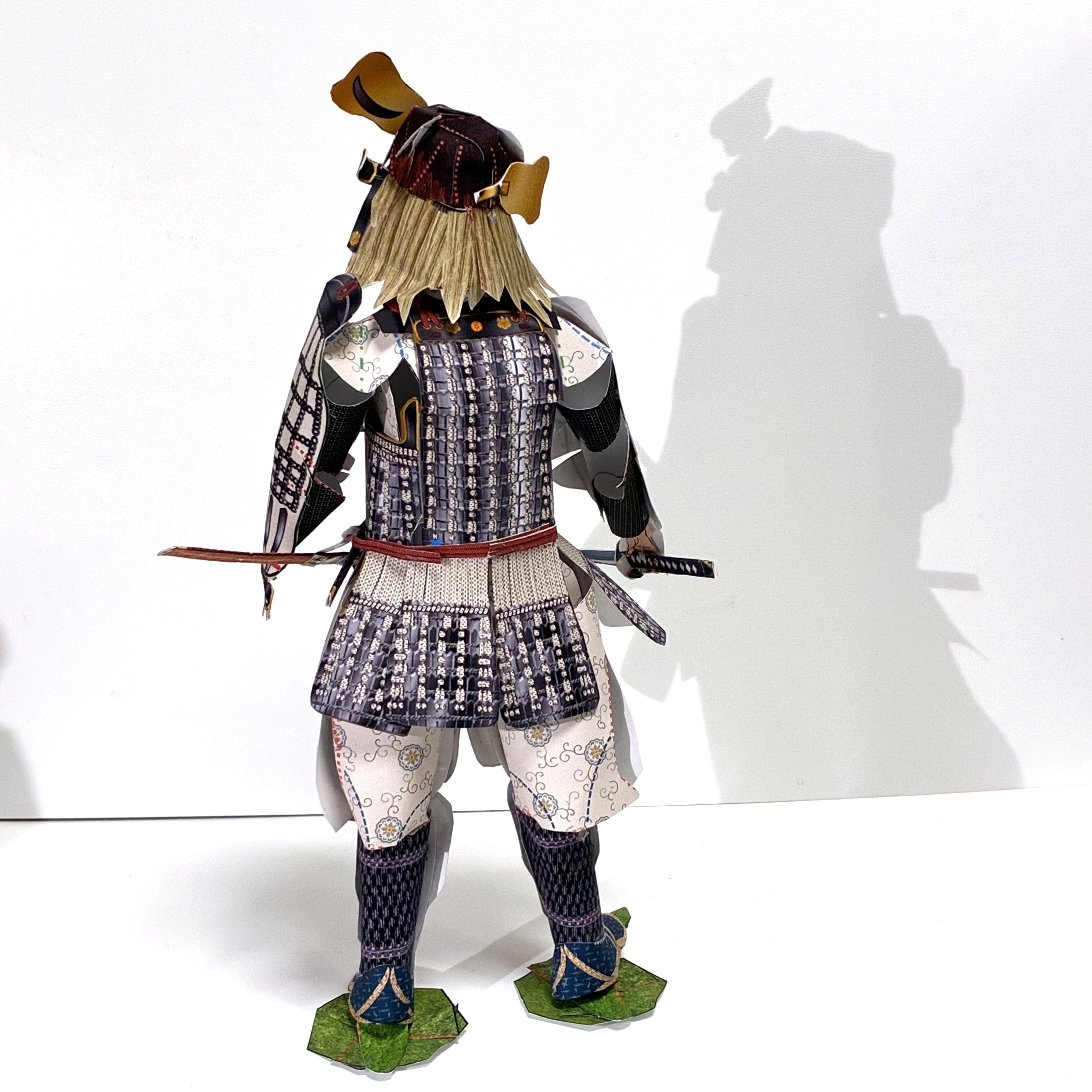1/7スケール 戦国武将×甲冑シリーズ NO.2 「豊臣秀吉」銀伊予札白糸威