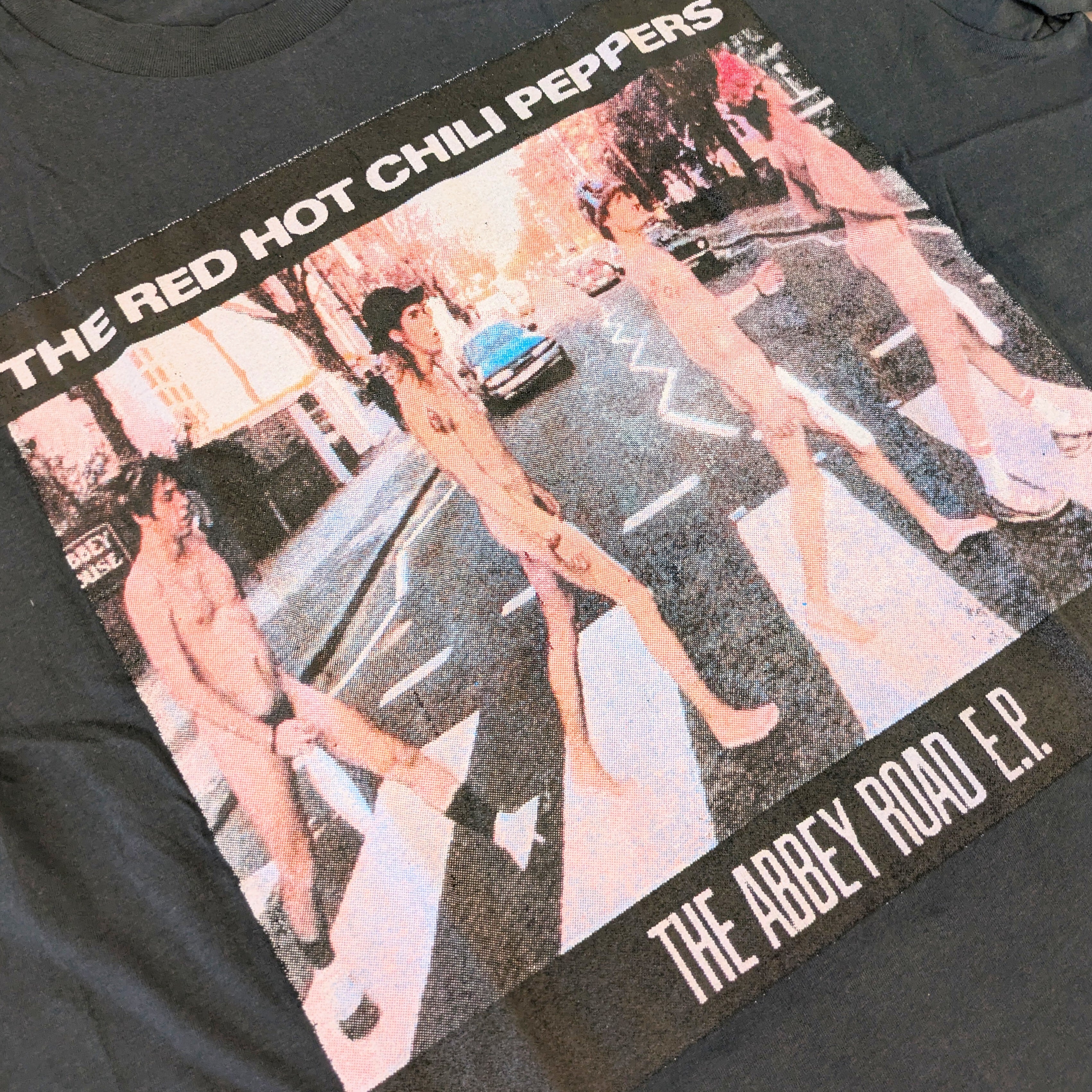 【レッド・ホット・チリ・ペッパーズ( Red Hot Chili Peppers)】  『The Abbey Road E.P. ・アビーロード / アビイ・ロード 』Tシャツ バンドT〚アメリカン雑貨 アメトイ〛