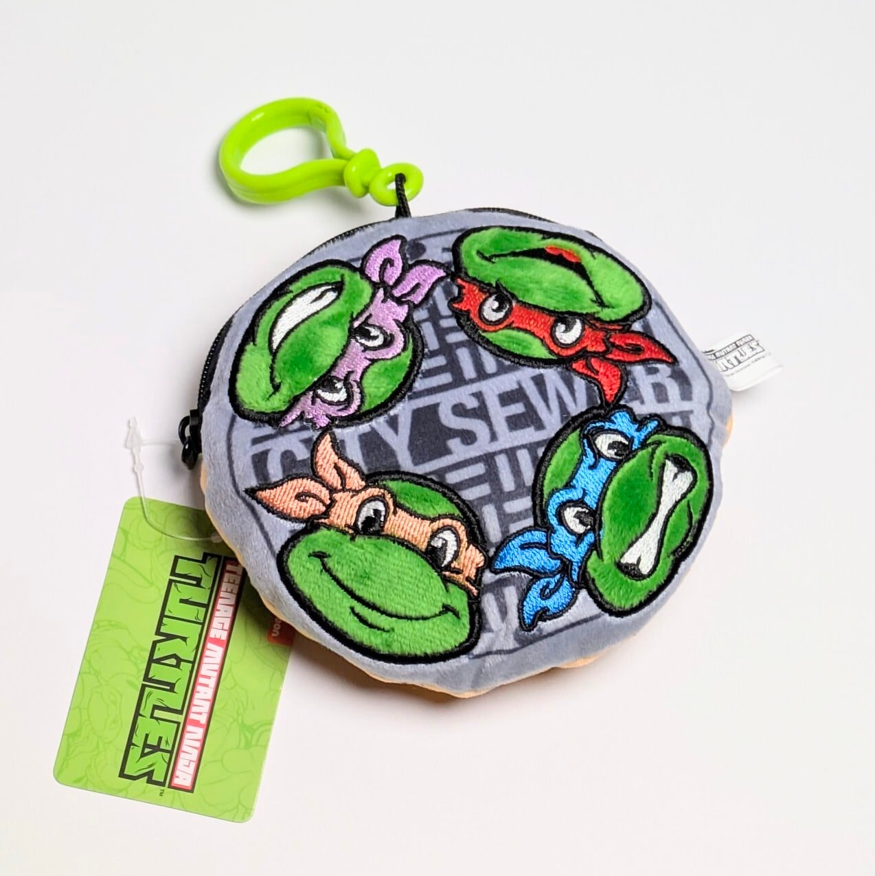 【 PLUSH COIN POUCH（ プラッシュコインポーチ ） 】フェイス型ぬいぐるみキーホルダー / 小物入れ / コインケース / コスメポーチ 〚アメリカン雑貨 アメトイ〛