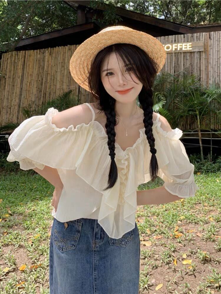 Andequal フリルオフショルダートップス Andequal フリルオフショルダートップス Andequal フリルオフ