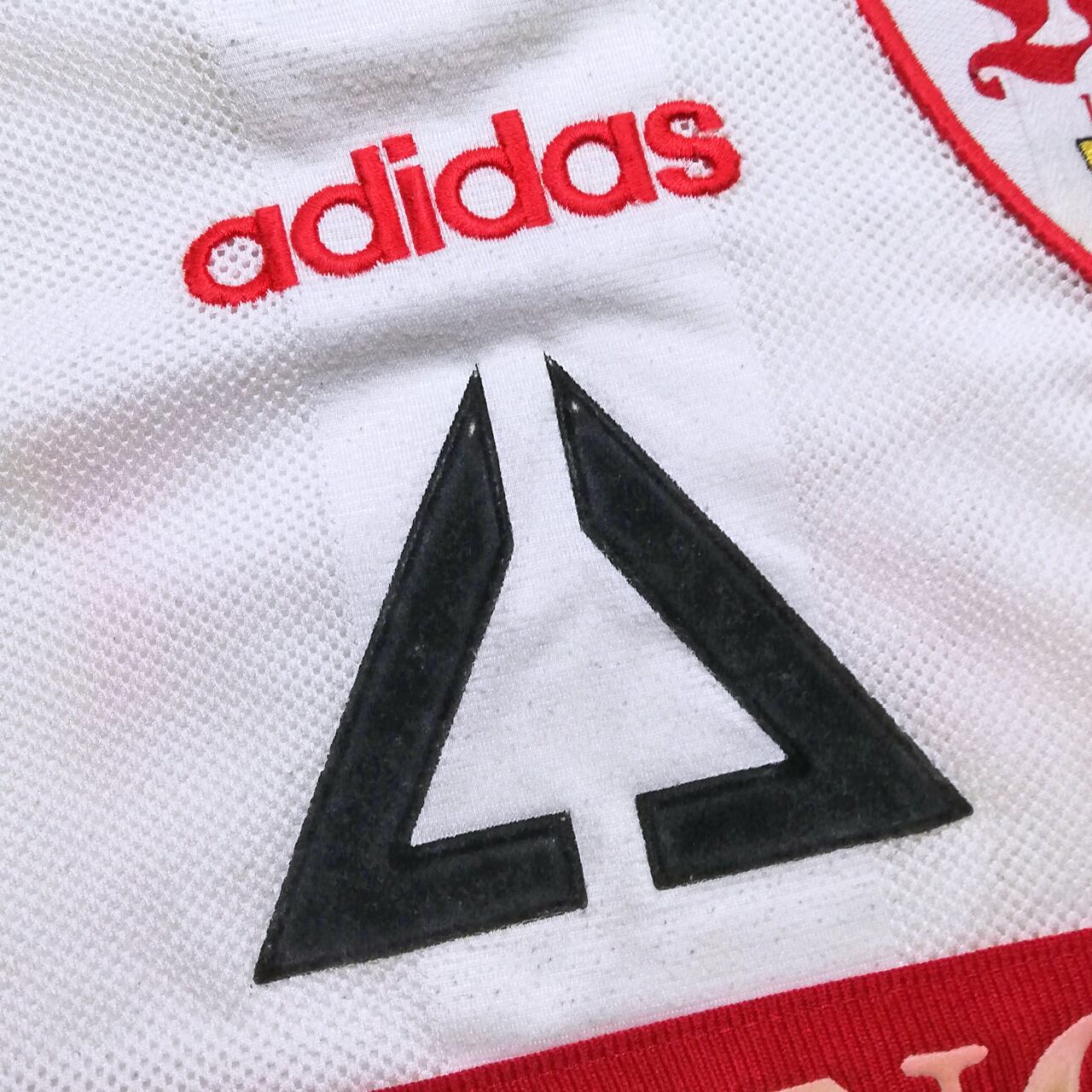 アディダス ACミラン 98-99 ユニフォーム S 刺繍ロゴ 半袖 イタリア製 アディダス ACミラン 98-99 ユニフォーム S 刺繍ロゴ 半袖 イタリア製