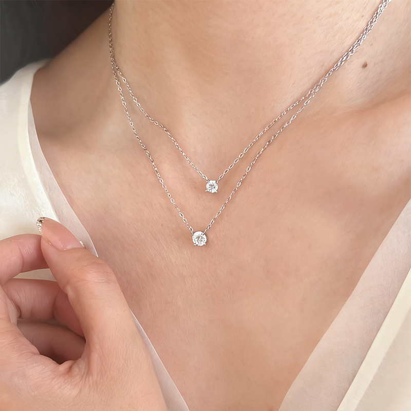 Milky光の一瞬ジルコンネックレス