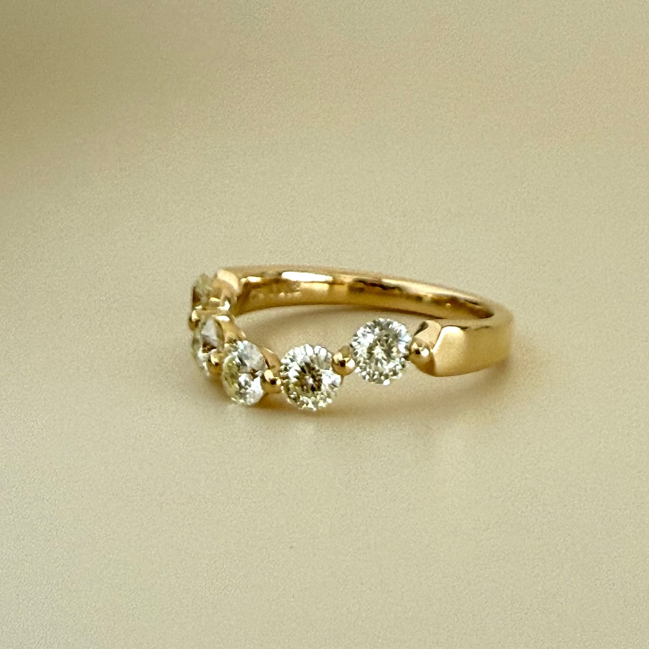 スペシャルカットダイヤモンド Vリング 1.032ct K18イエローゴールド