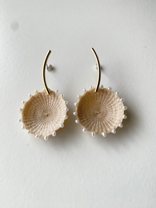 circus pierce  cream