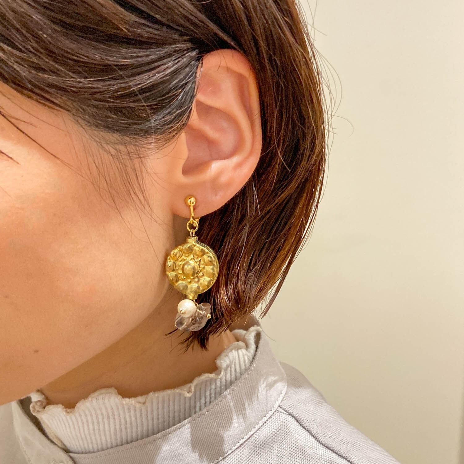 エスニックビーズとじゃらっとストーンの〈ピアス/イヤリング〉 | Dua