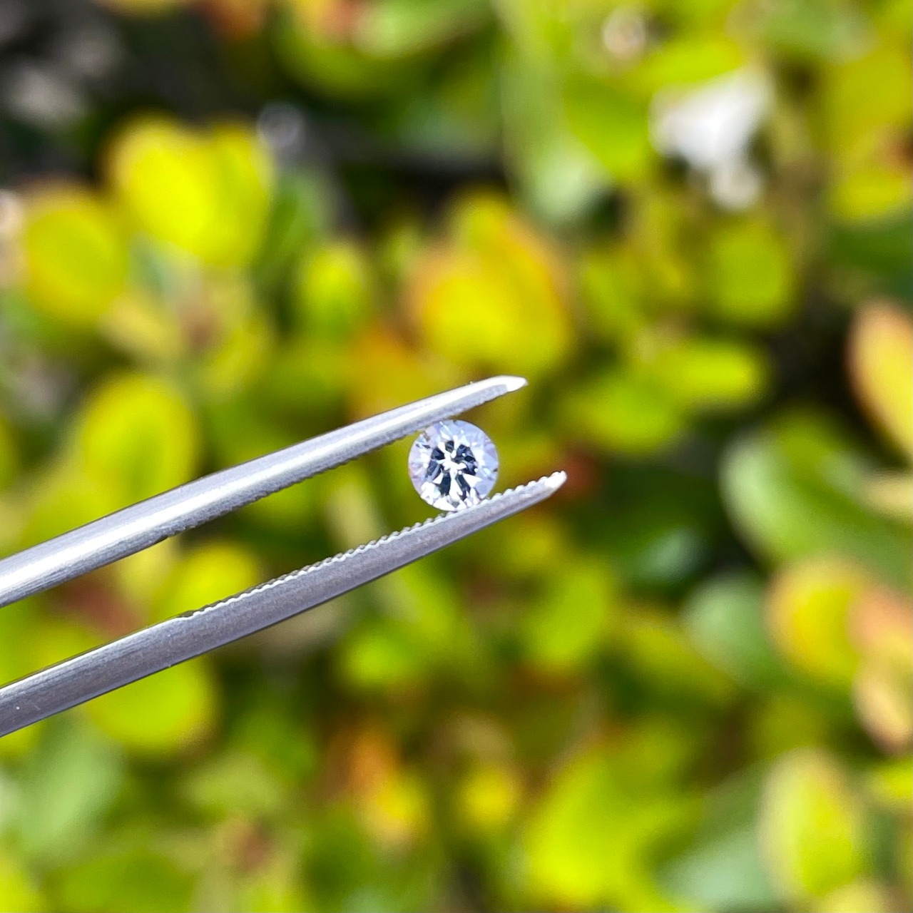 ダイヤモンドカット ラベンダースピネル 3.5mm