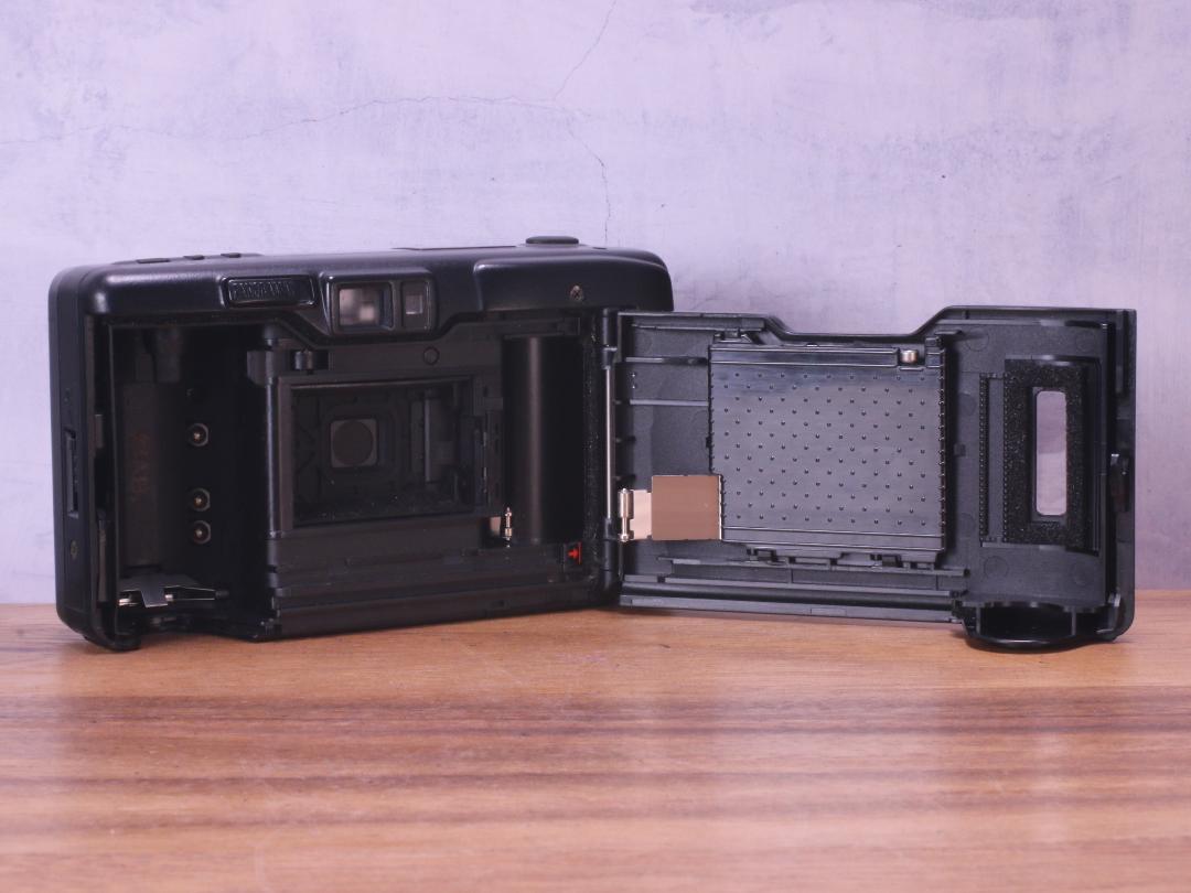 Nikon AF 600 Macro | Totte Me Camera