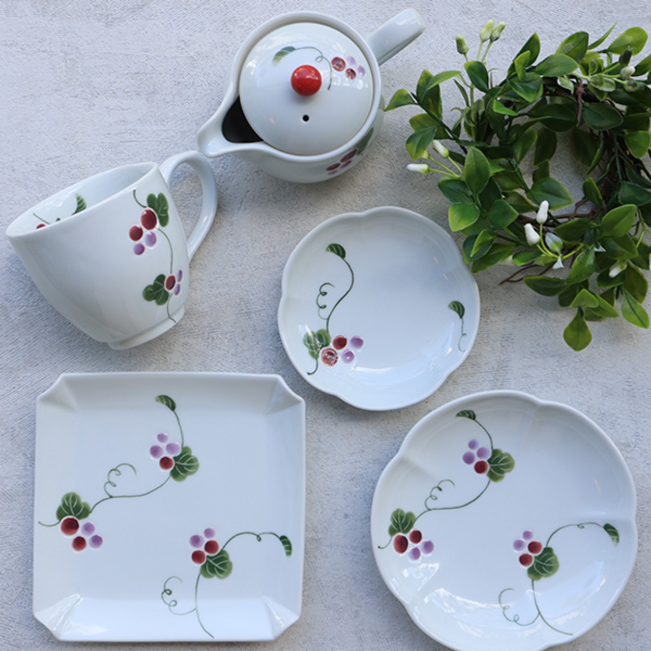 波佐見焼　彩りぶどう　正角皿プレート　7-044