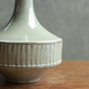 北欧感じる、陶器の上品なフラワーベース 2