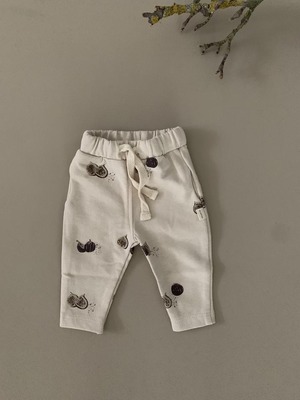 GUAPOO LITTLE FIGS LEGGINGS イチジク　レギンス　ボトムス　ジョガーパンツ　セットアップ　スウェット　コットン１００％　日本未入荷　男女兼用　輸入子供服　こどもふく　ヨーロッパ子供服　出産祝い