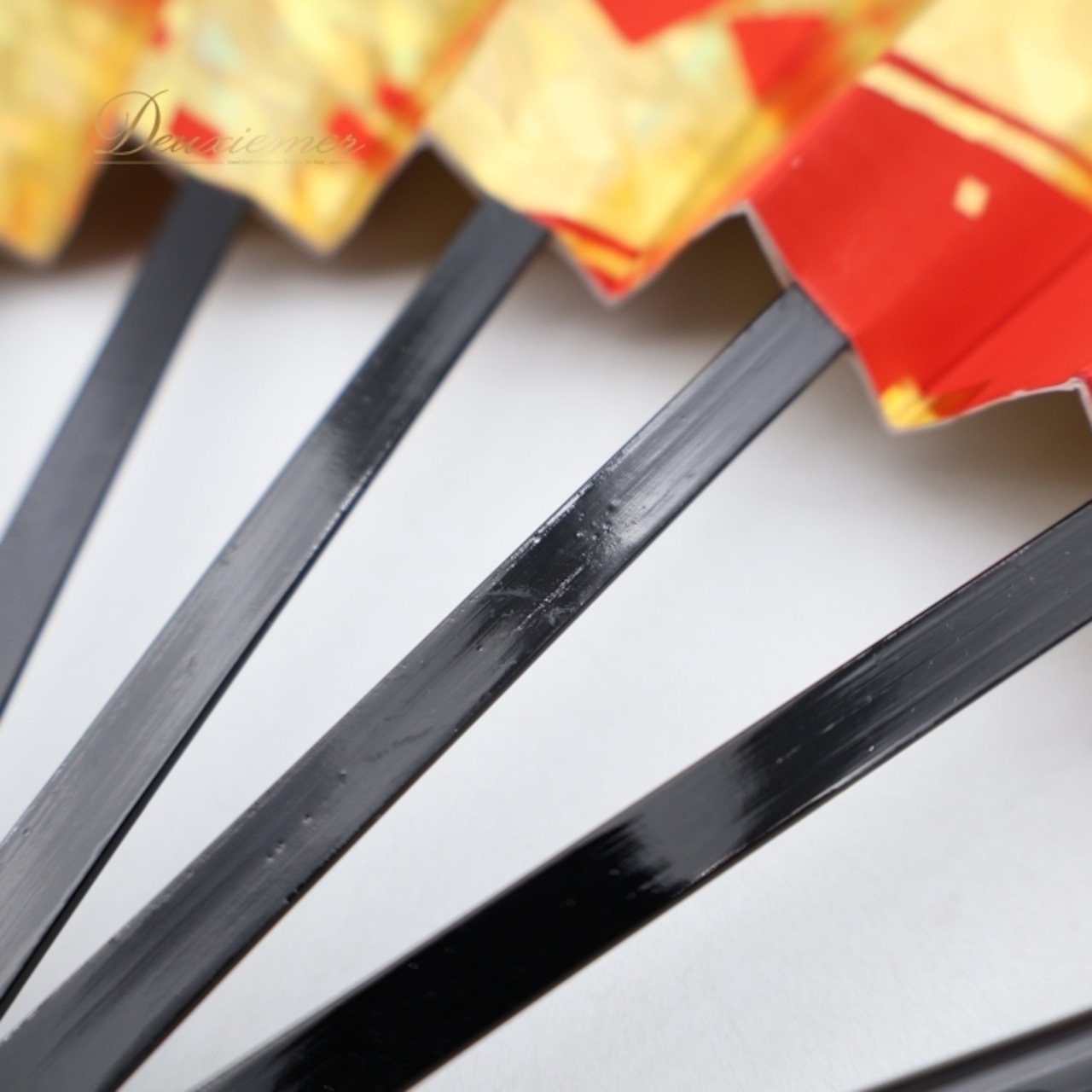 舞扇子 踊り用 9寸5分 ホログラム 金流水 小石 黒塗り 赤字 あですがた 扇子 せんす よさこい 日本舞踏 舞台 踊り 黒 赤 金 飾り まいせんす まいおうぎ ブラック系 レッド系 ゴールド系