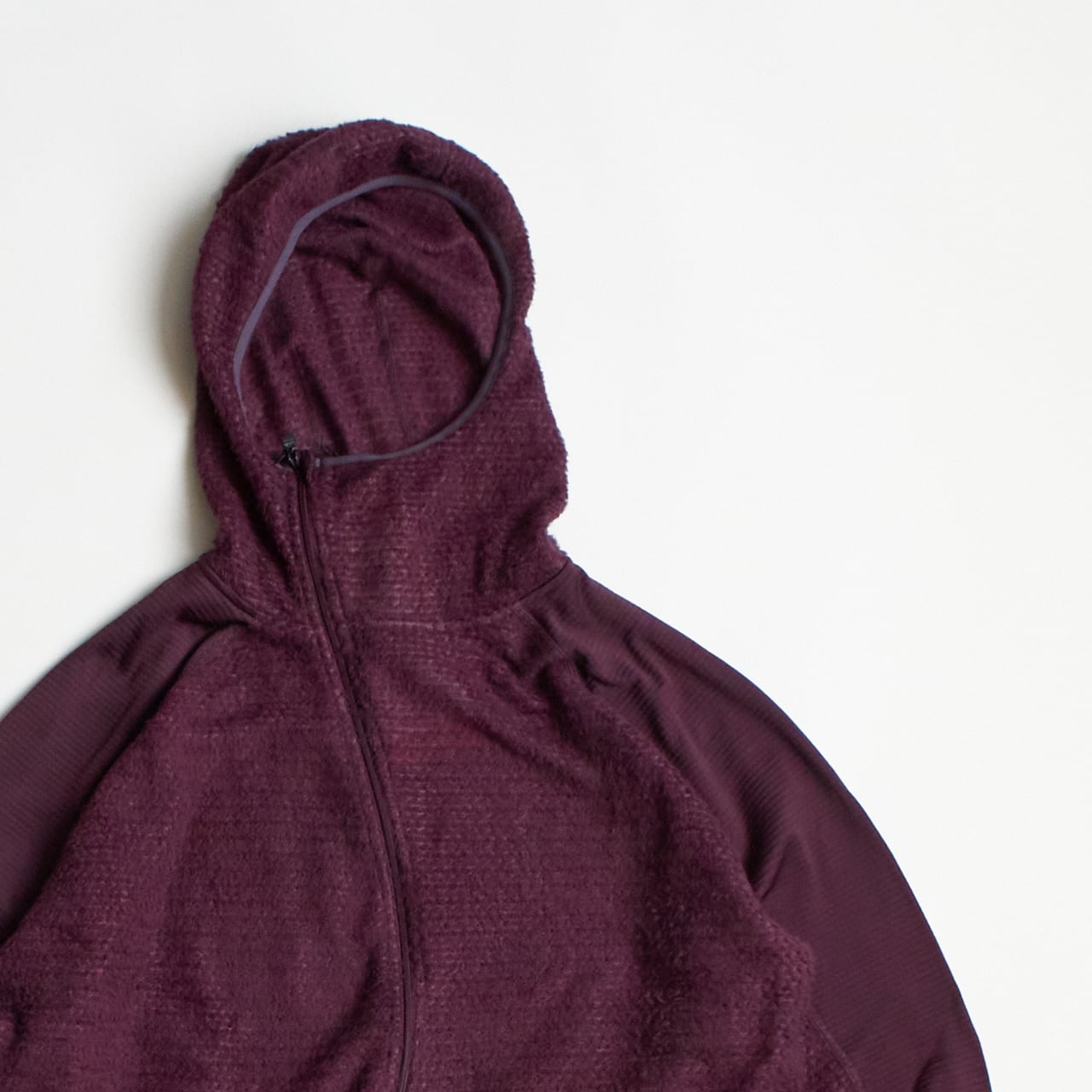 milestone（マイルストーン）Cloud Hoody -Cardinal Red メンズ