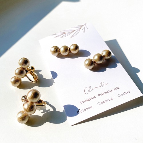 ◇P-12 3連コットンパールイヤリング