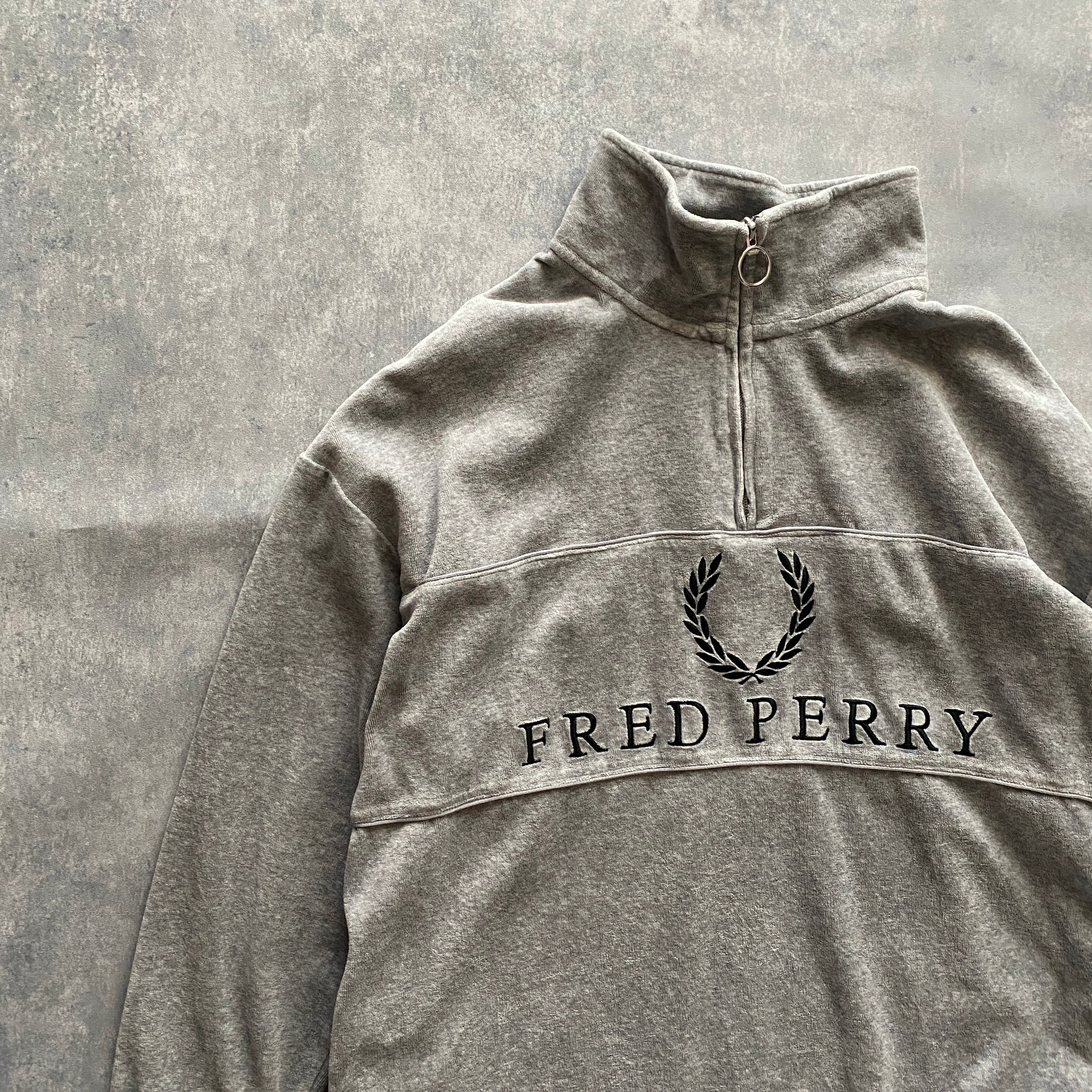 FREDPERRY フレッドペリー　ベロア　スウェット