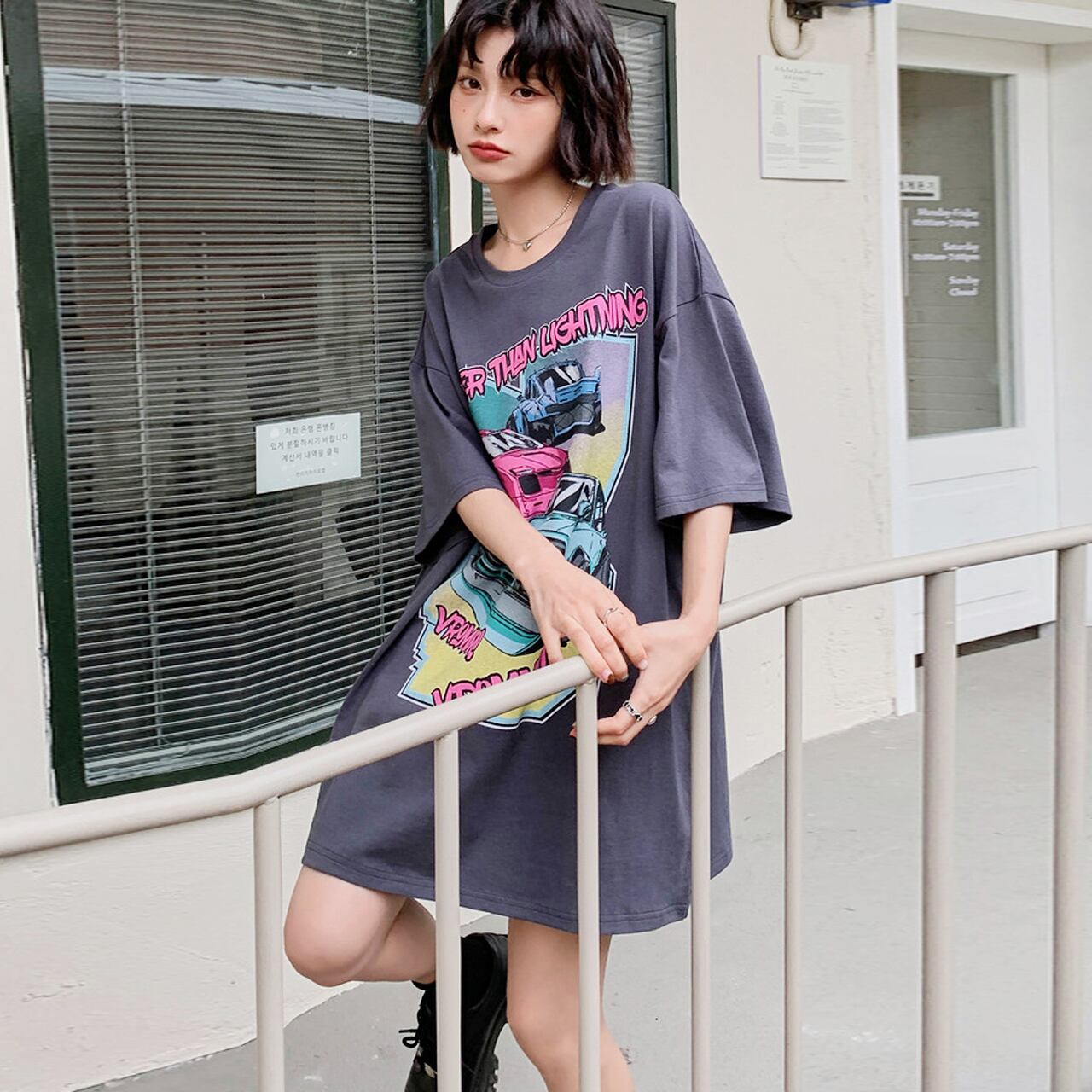 Regit 即納 Faster Than Lightining T Shirt S S 韓国ファッション トップス オーバーサイズ 半袖 ｔシャツ 夏 10代 代 プチプラ 着回し 着映え ネット通販 Tpt073 Regit