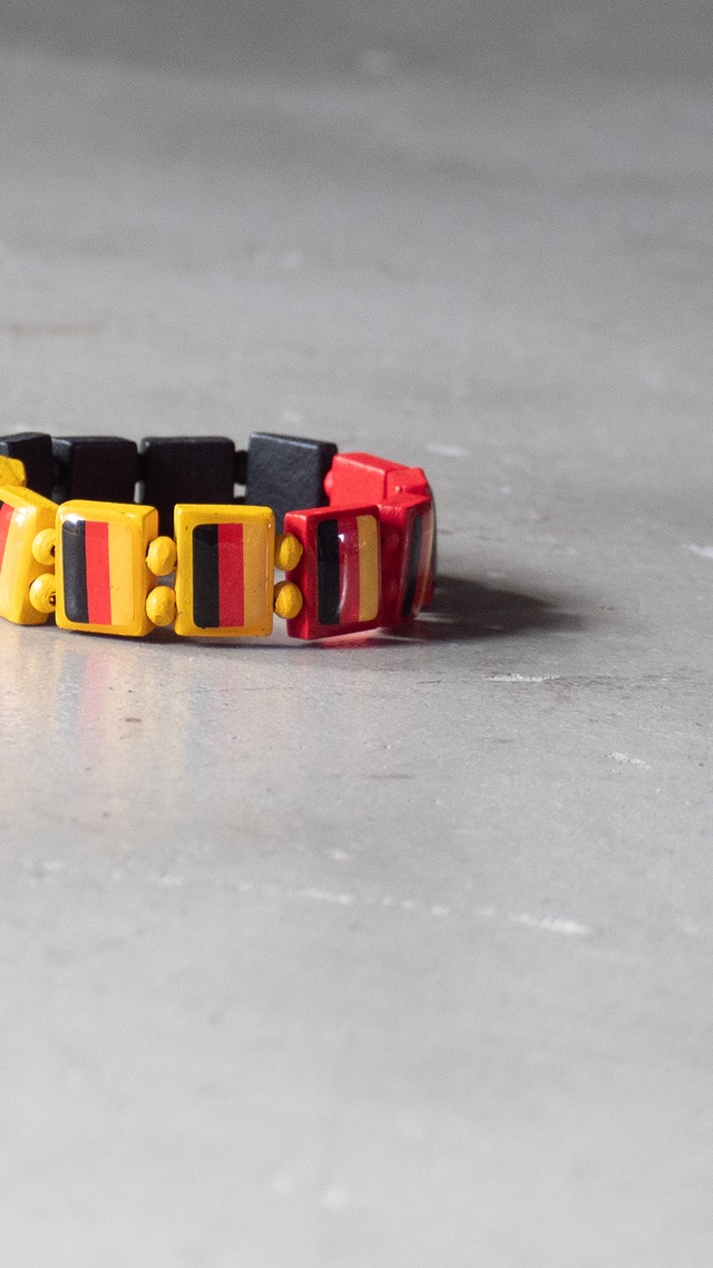 unknown used German flag arm band