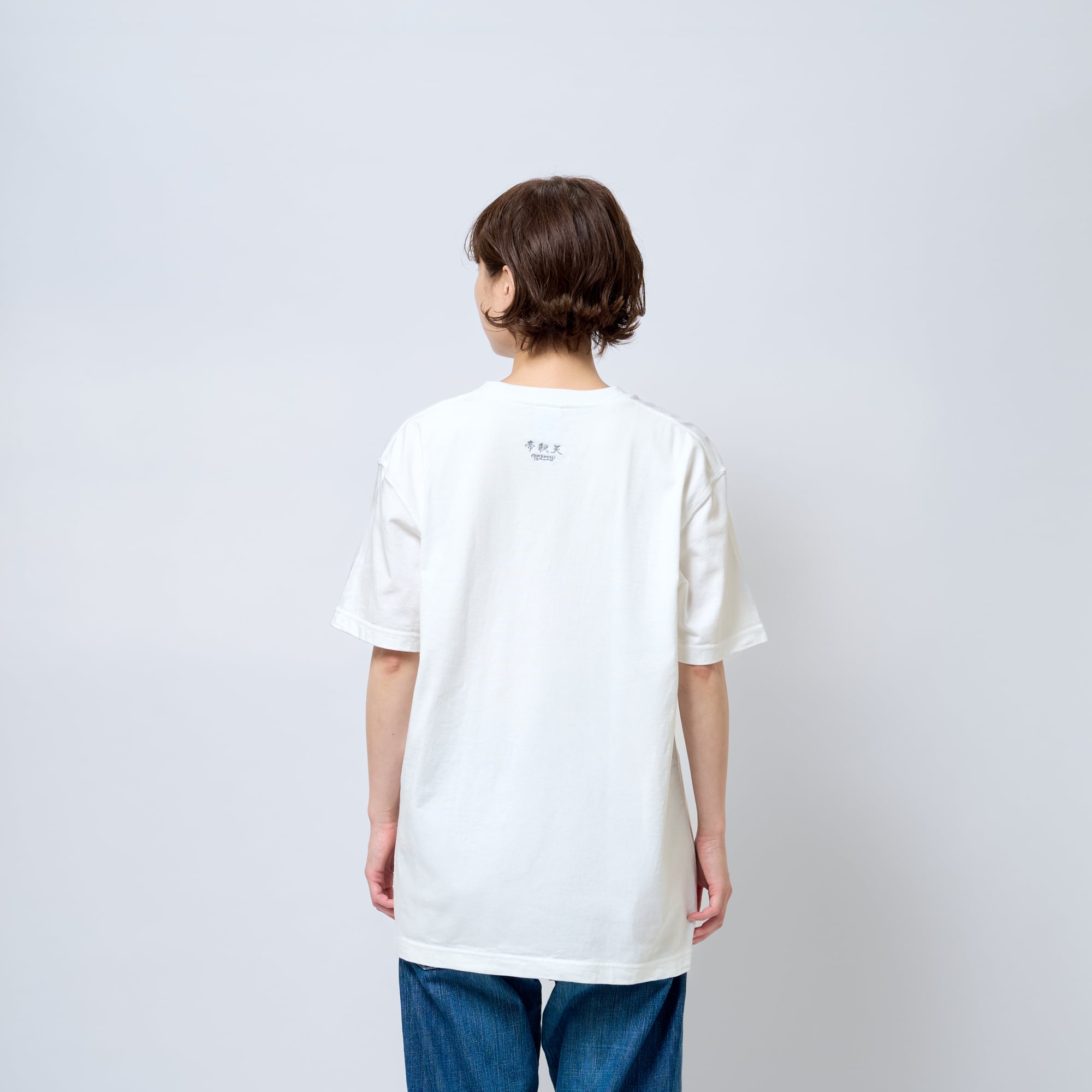 帝釈天 仏像 オーセンティックスーパーTシャツ (刺繍) ホワイト 7.1oz