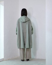 to-te - Drawstring Square Coat ：Slate Green｜撥水素材／微光沢／ドローストリング／スクエアコート