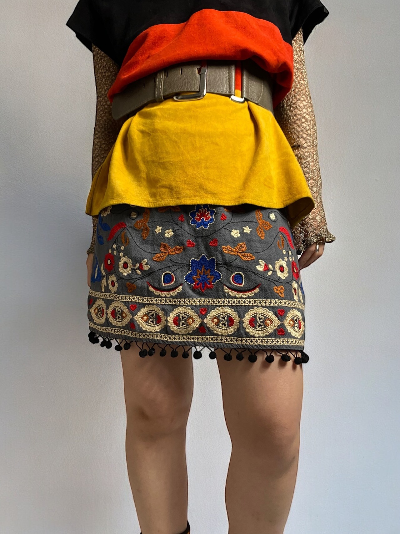 Embroidery mini skirt