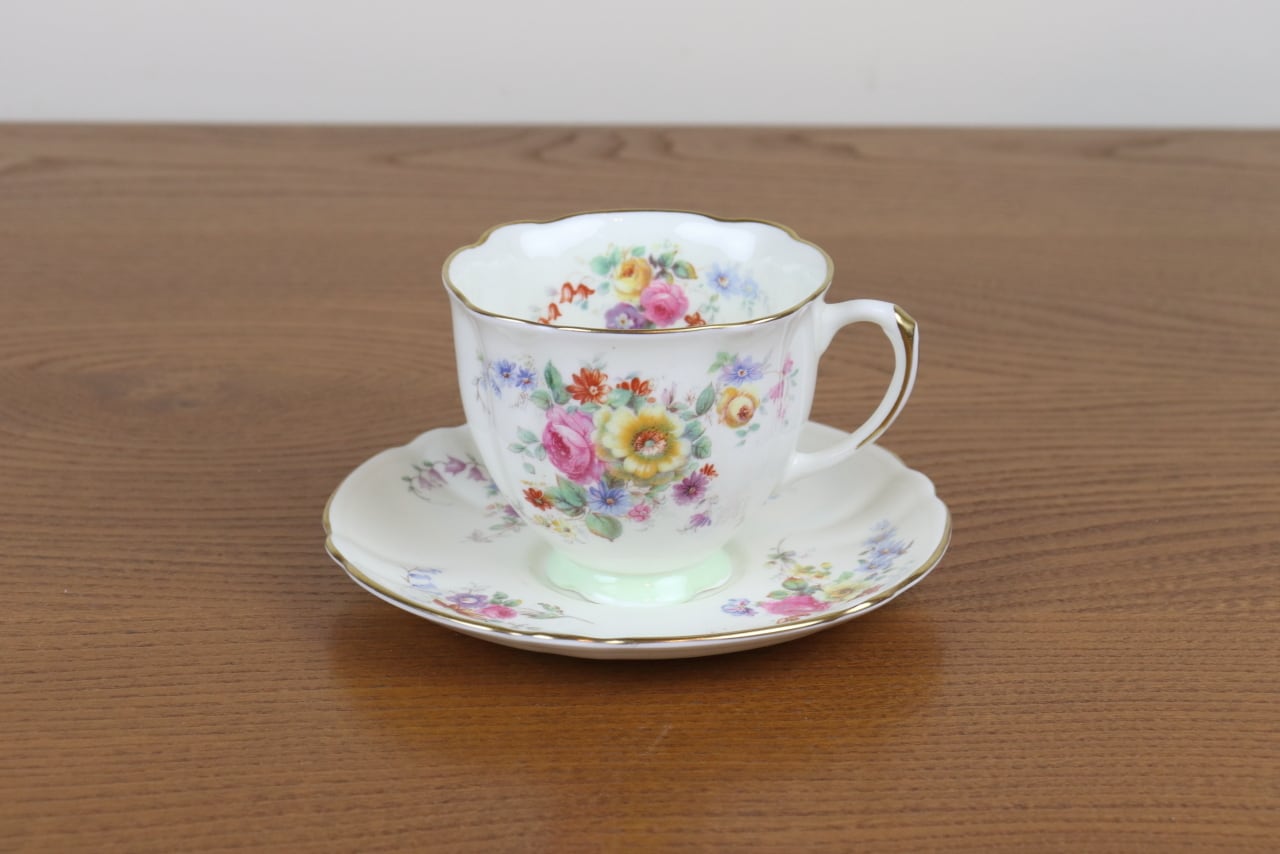 ロイヤルドルトン　メイタイム　デュオ　ティーカップ　ROYAL DOULTON　ヴィンテージ　イギリス　こ100 | epoca powered by  BASE