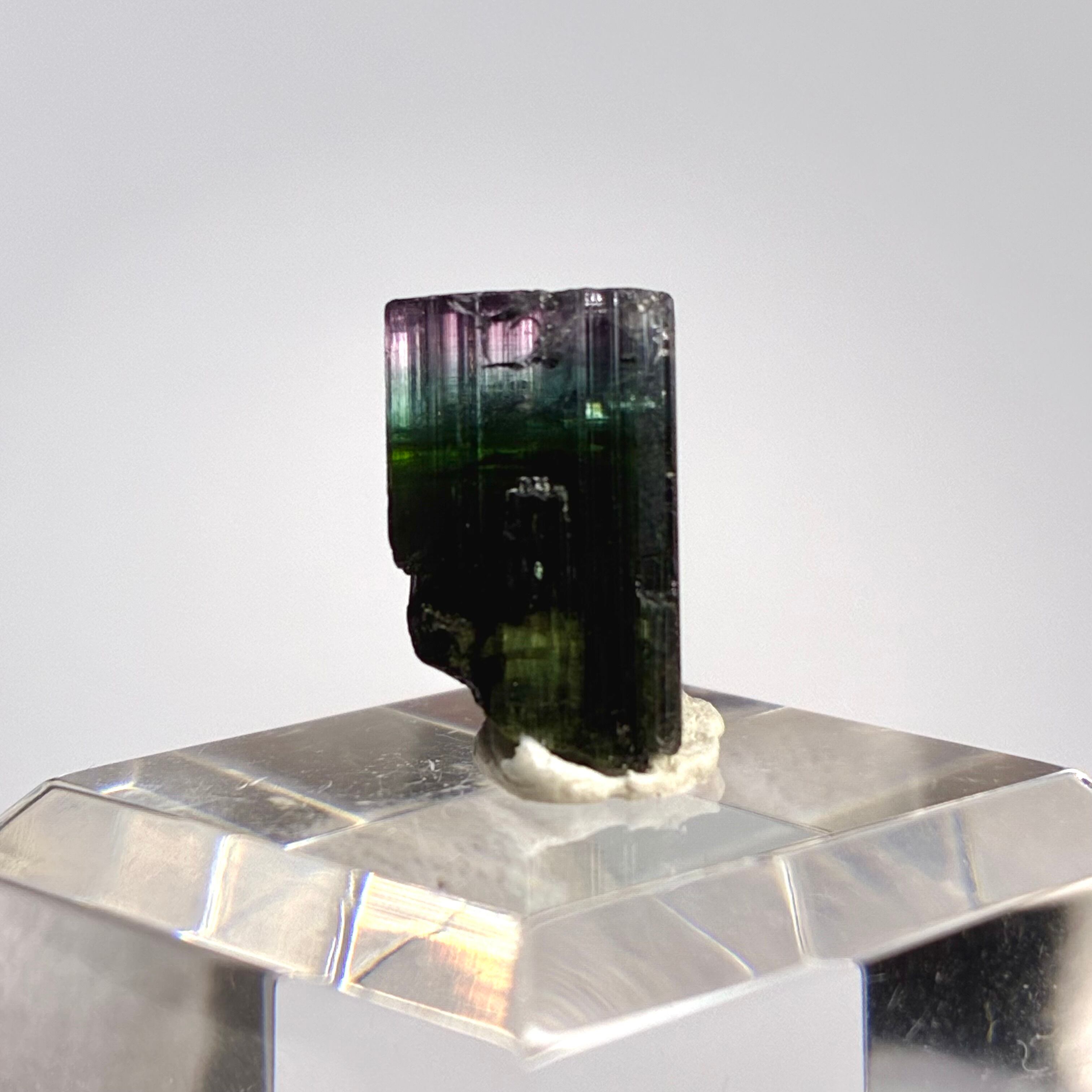 トルマリン | World Minerals 世界中の鉱物原石の販売店